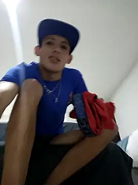 Snapshot of Duvan_Martinez23 chatting on 12.25.24 Duvan Martinez23 online show from 12.25.24