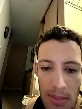 Snapshot of Duvan_Martinez23 chatting on 01.14.26 Duvan Martinez23 online show from 01.14.26