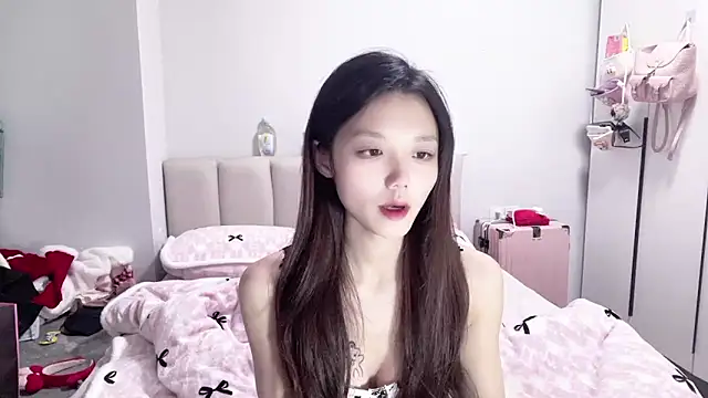 Snapshot of Puff-521 chatting on 12.05.25 Puff-521 online show from 12.05.25