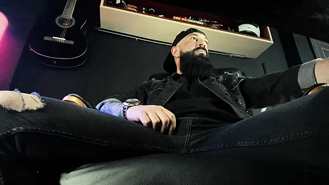 axxelrich  online show from 03.04.25