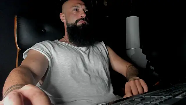 axxelrich  online show from 09.08.25