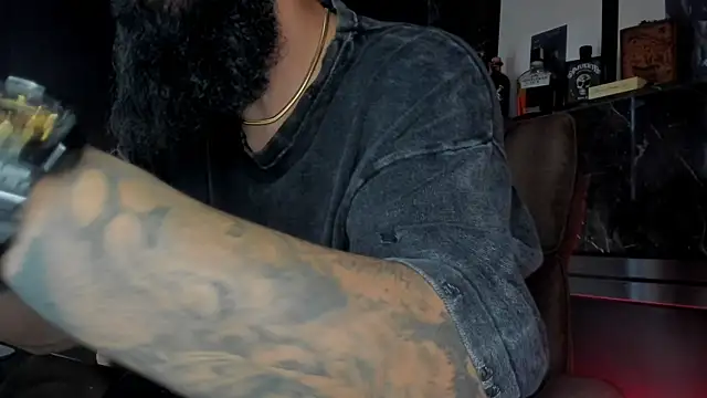 axxelrich  online show from 10.07.25