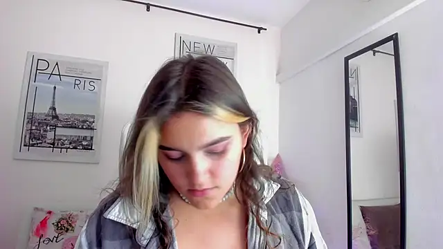 katy giil online show from 02.04.25