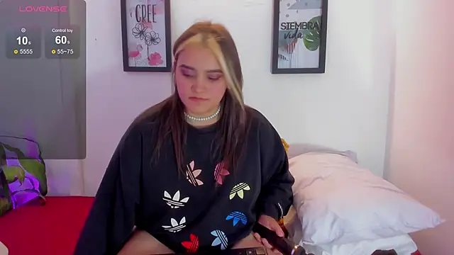 katy giil online show from 02.27.25