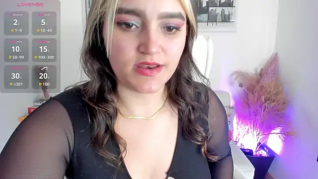 katy giil online show from 03.11.25