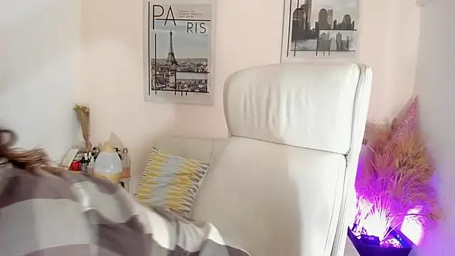 katy giil online show from 03.15.25