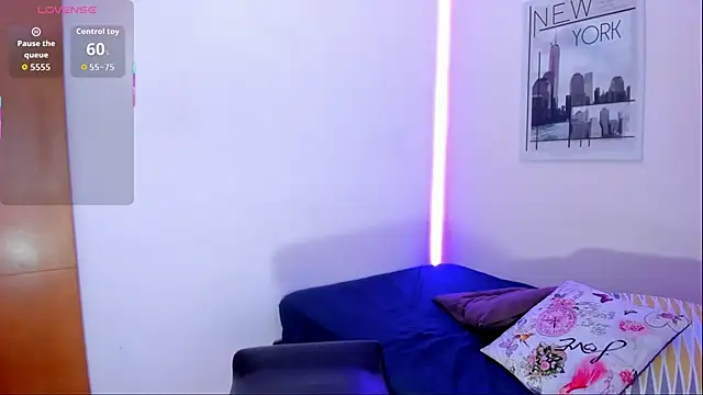 katy giil online show from 10.18.25