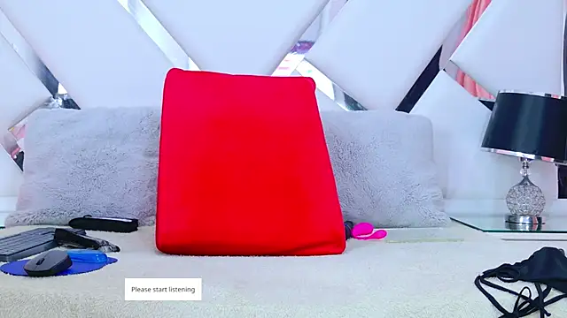 DahianaMoss online show from 03.17.25