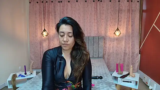 VioletaScott  online show from 11.11.25