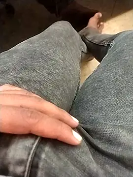 Snapshot of kunalmishra2003 chatting on 11.23.25 kunalmishra2003 online show from 11.23.25