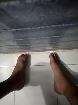 Snapshot of kunalmishra2003 chatting on 11.25.25 kunalmishra2003 online show from 11.25.25