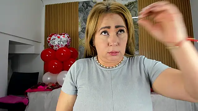 Danna topless online show from 03.10.25