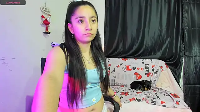 Snapshot of litle_mily_ chatting on 12.23.24 litle mily online show from 12.23.24