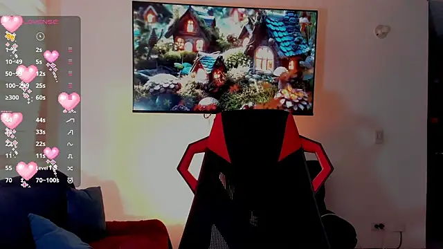 Snapshot of Charlotte_greys chatting on 10.30.25 Charlotte greys online show from 10.30.25