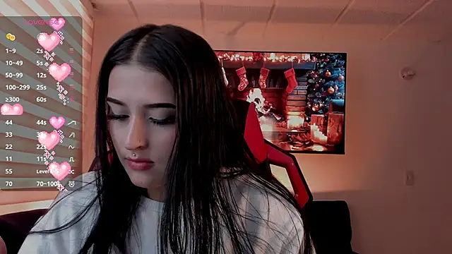 Snapshot of Charlotte_greys chatting on 11.12.25 Charlotte greys online show from 11.12.25