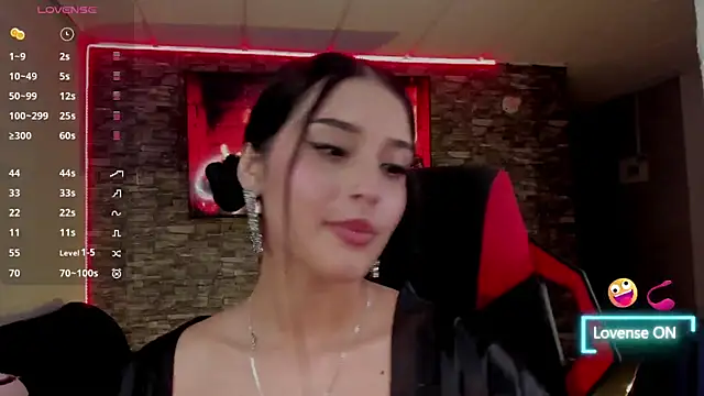 Charlotte greys online show from 04.25.26