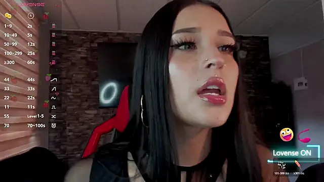 Charlotte greys online show from 06.13.26