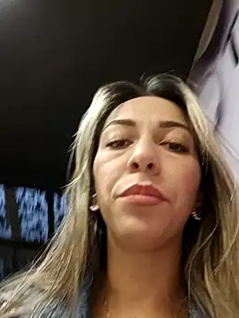 Snapshot of rachellboom chatting on 01.22.25 rachellboom online show from 01.22.25