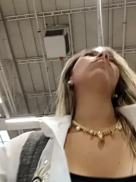 Snapshot of rachellboom chatting on 01.31.25 rachellboom online show from 01.31.25