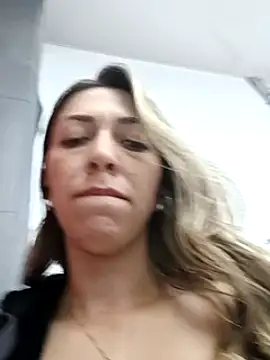 Snapshot of rachellboom chatting on 02.05.25 rachellboom online show from 02.05.25