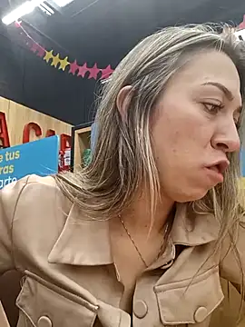 Snapshot of rachellboom chatting on 02.14.25 rachellboom online show from 02.14.25