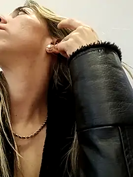 Snapshot of rachellboom chatting on 02.21.25 rachellboom online show from 02.21.25