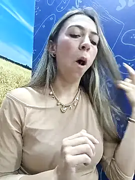 Snapshot of rachellboom chatting on 03.20.25 rachellboom online show from 03.20.25