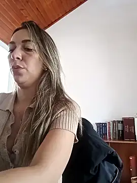 Snapshot of rachellboom chatting on 10.07.25 rachellboom online show from 10.07.25