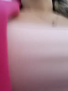 Snapshot of rachellboom chatting on 11.04.25 rachellboom online show from 11.04.25