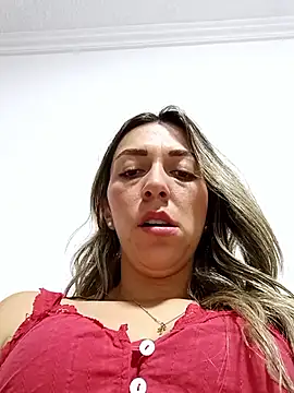 Snapshot of rachellboom chatting on 11.05.25 rachellboom online show from 11.05.25