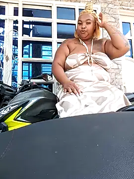 briyinabloom  online show from 01.29.25