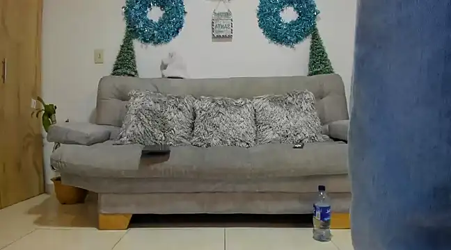 Snapshot of julian_wallace chatting on 12.20.24 julian wallace online show from 12.20.24
