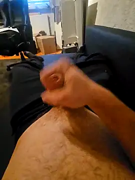 Snapshot of Feelixbi99 chatting on 11.01.25 Feelixbi99 online show from 11.01.25