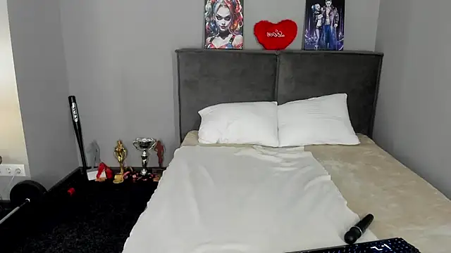 MuscleXXXBarbie online show from 04.19.26