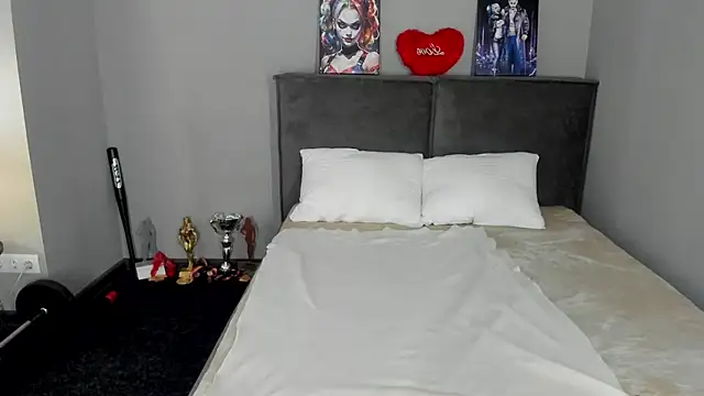 MuscleXXXBarbie online show from 04.22.26