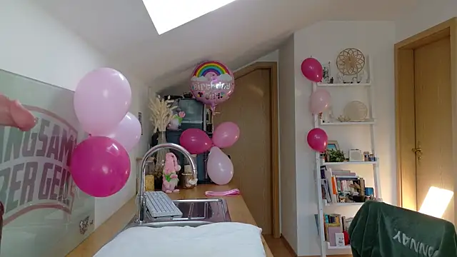 BrownieyQueen online show from 04.27.26