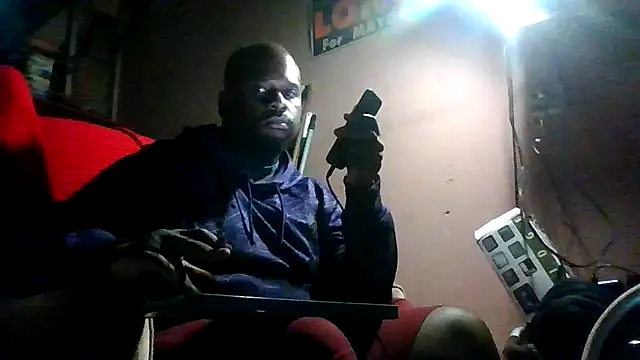 Snapshot of HBYAM chatting on 10.03.25 HBYAM online show from 10.03.25