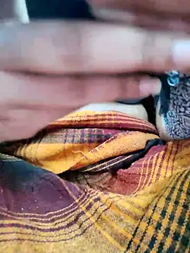 Snapshot of Shana-12 chatting on 12.11.24 Shana-12 online show from 12.11.24