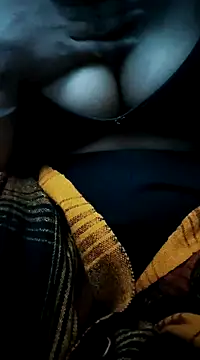 Snapshot of Shana-12 chatting on 12.16.24 Shana-12 online show from 12.16.24