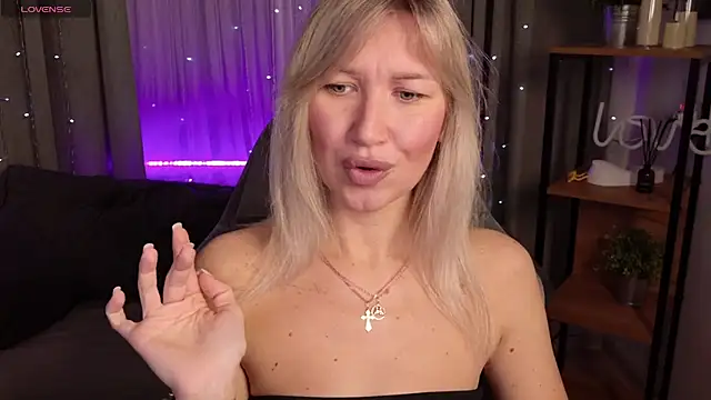 MilaBott online show from 10.13.25