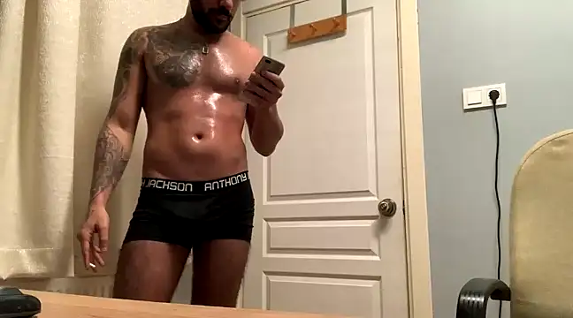 Snapshot of themany29 chatting on 02.01.25 themany29 online show from 02.01.25