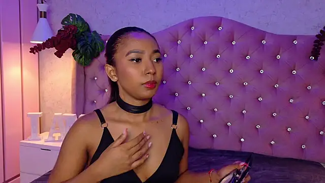 GabrielaLugo online show from 11.20.25