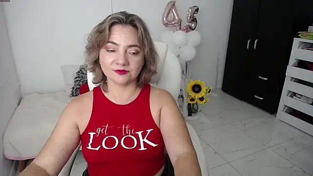 Chiraz hasnaa online show from 01.27.25