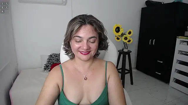 Chiraz hasnaa online show from 03.16.25