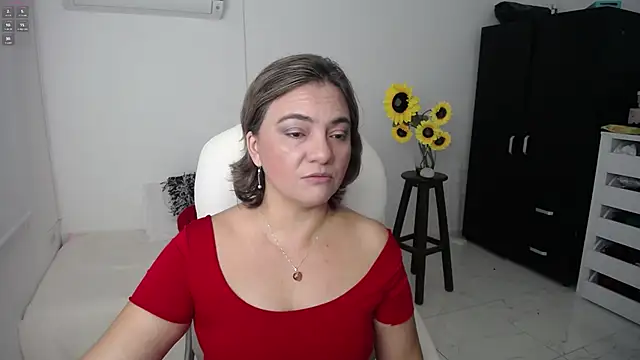 Chiraz hasnaa online show from 03.16.25