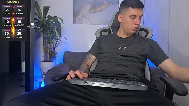 Yeiko Romero  online show from 10.09.25