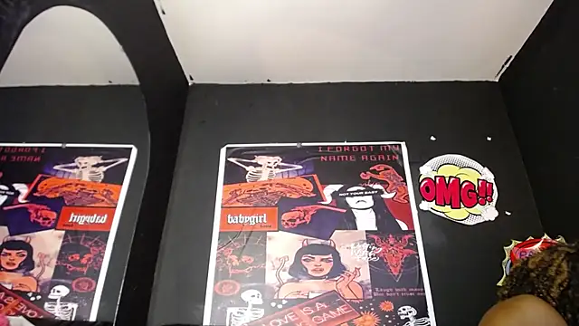 Snapshot of TIFFANYYSTAR chatting on 02.20.25 TIFFANYYSTAR online show from 02.20.25