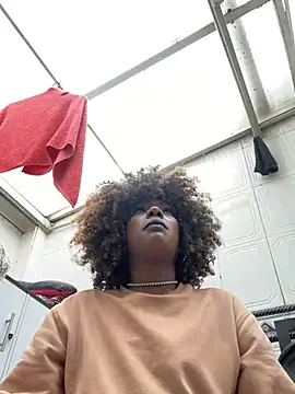 Snapshot of TIFFANYYSTAR chatting on 02.27.25 TIFFANYYSTAR online show from 02.27.25