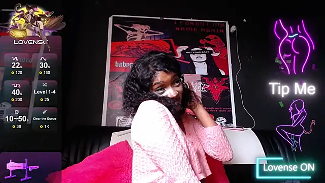 Snapshot of TIFFANYYSTAR chatting on 03.08.25 TIFFANYYSTAR online show from 03.08.25