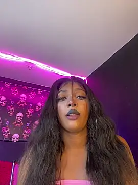 Snapshot of TIFFANYYSTAR chatting on 09.26.25 TIFFANYYSTAR online show from 09.26.25